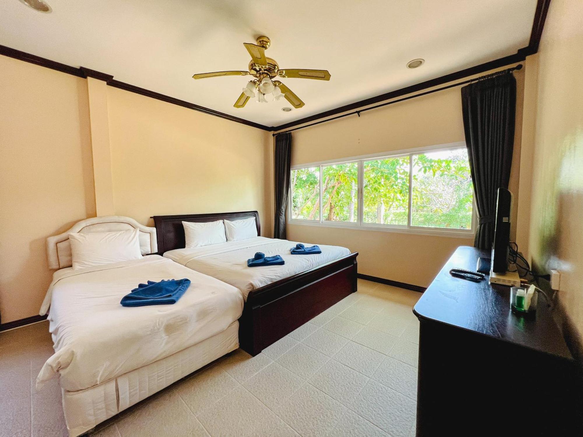 Baan Faa Talaychan Resort Чао Лао Бийч Екстериор снимка
