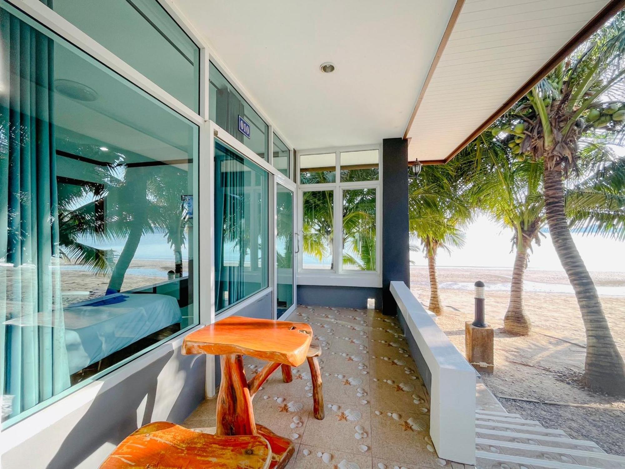 Baan Faa Talaychan Resort Чао Лао Бийч Екстериор снимка