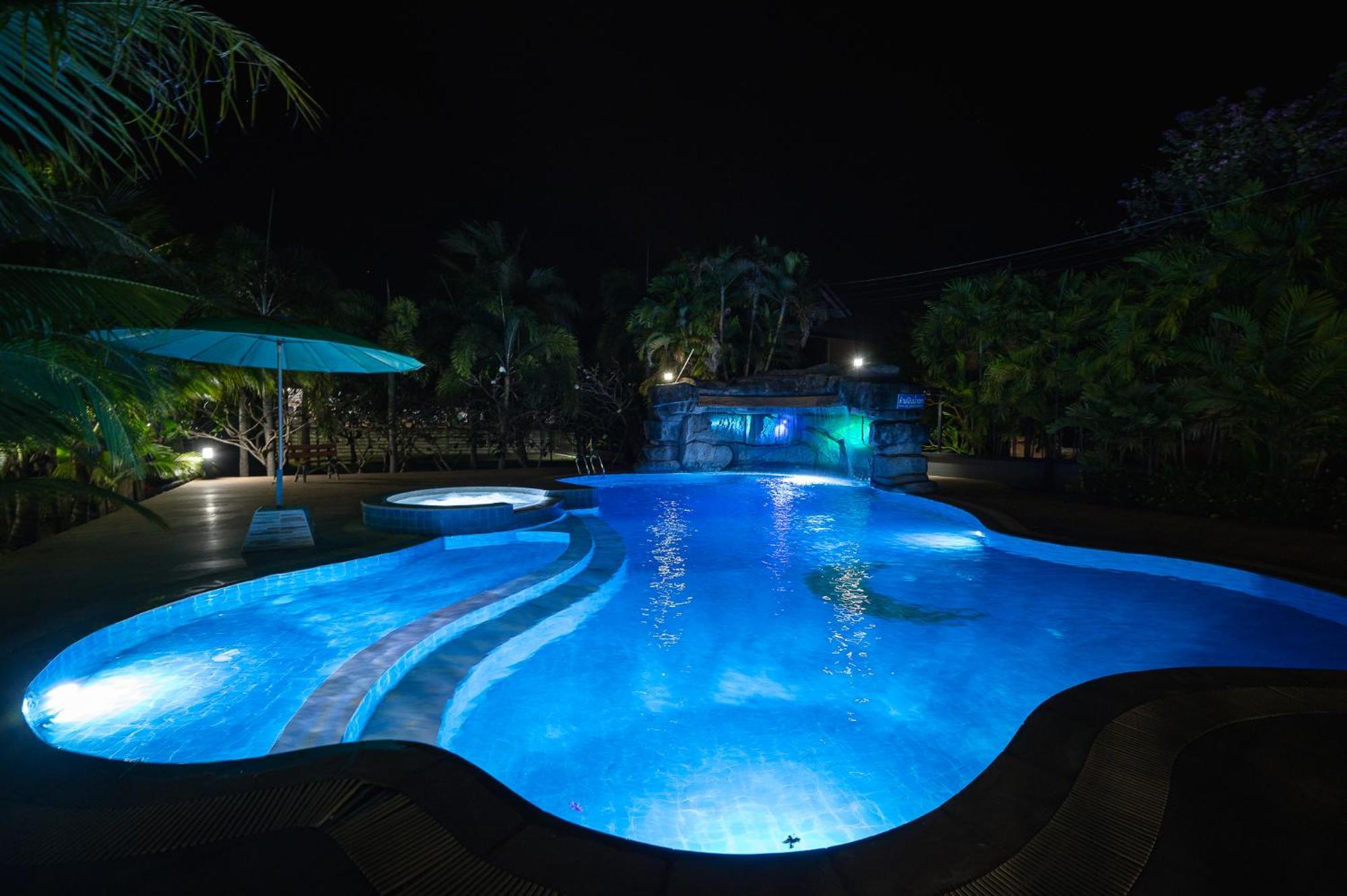 Baan Faa Talaychan Resort Чао Лао Бийч Екстериор снимка